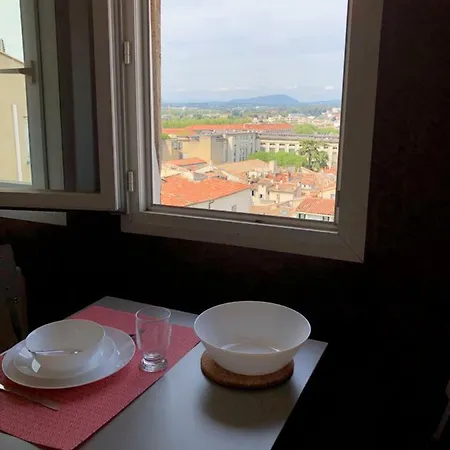 Apartment Sous Le Toit Pres De La Cathedrale St.pierre *